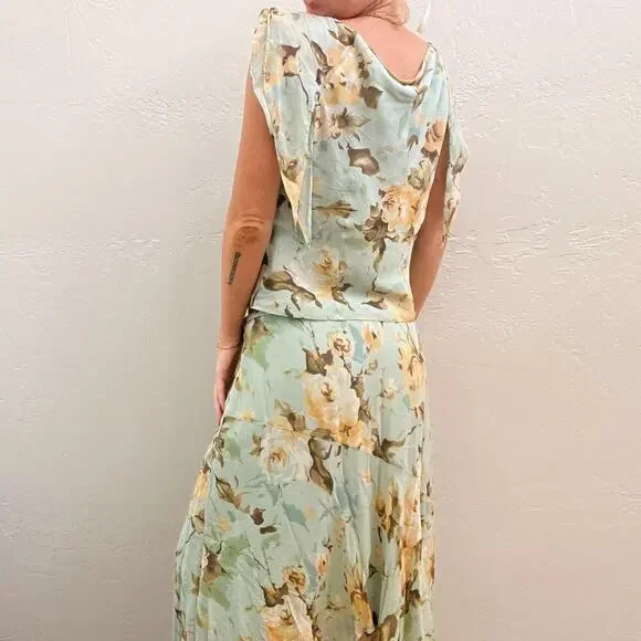 Vintage Y2K Adrianna Papell 100% Silk Floral Frilly Skirt + Tank Set - Picture 3 of 10